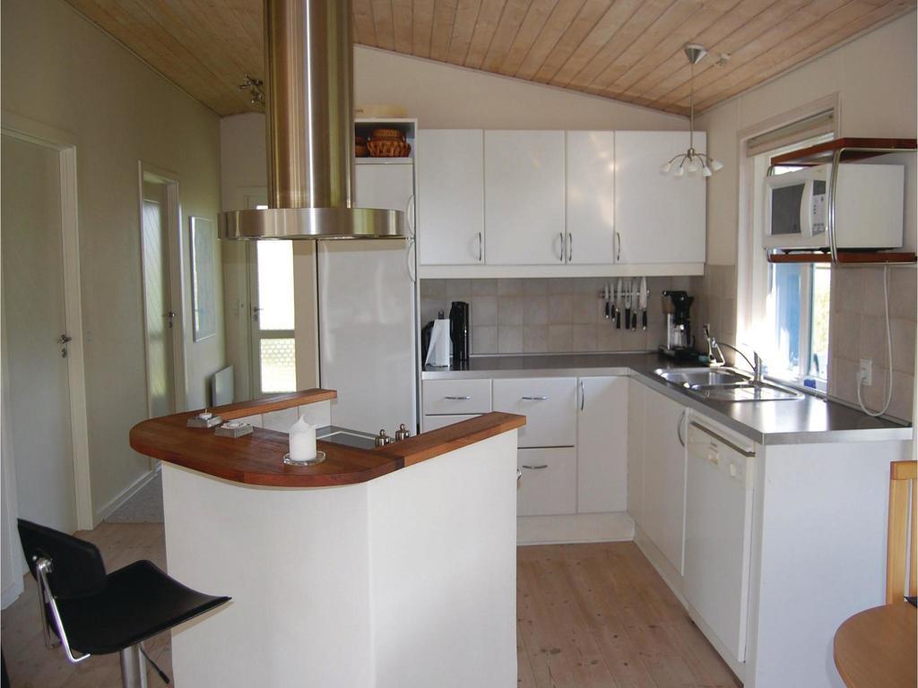 Nice Home In Knebel With Kitchen Extérieur photo